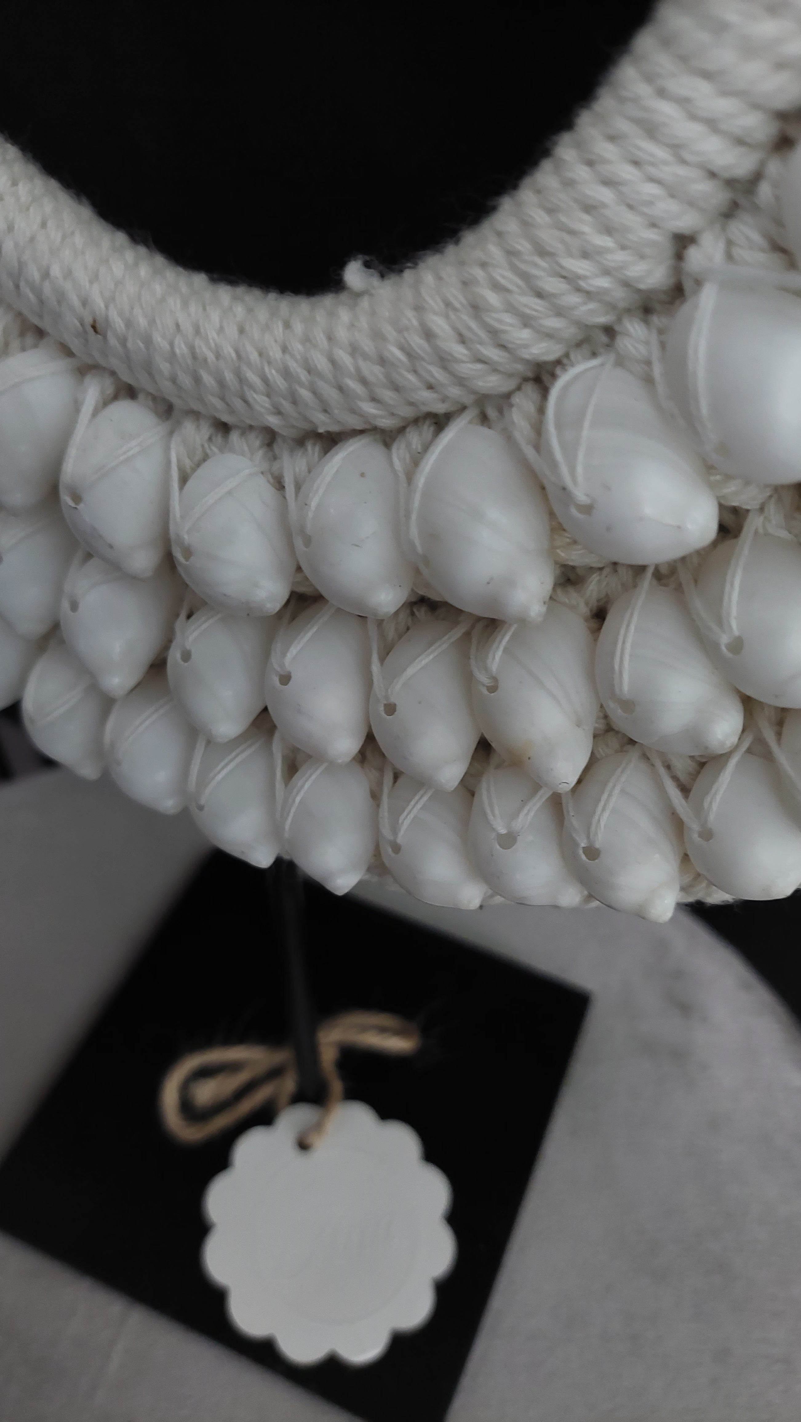 Macramee schelpenketting wit