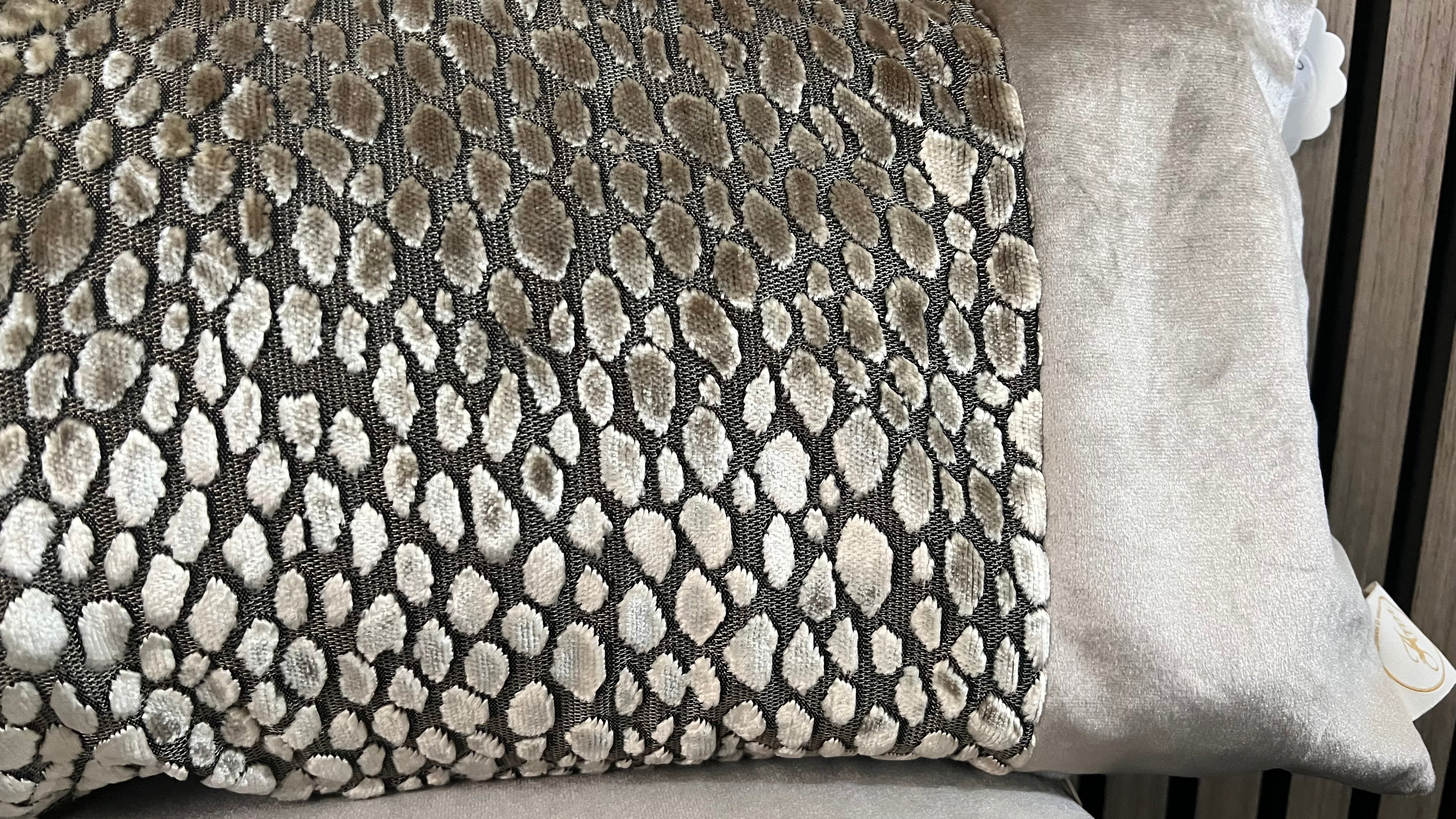 Langwerpig kussen leopard/champagne